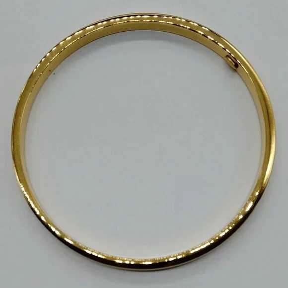 Chanel Bangle Gold 98 P 500-081425